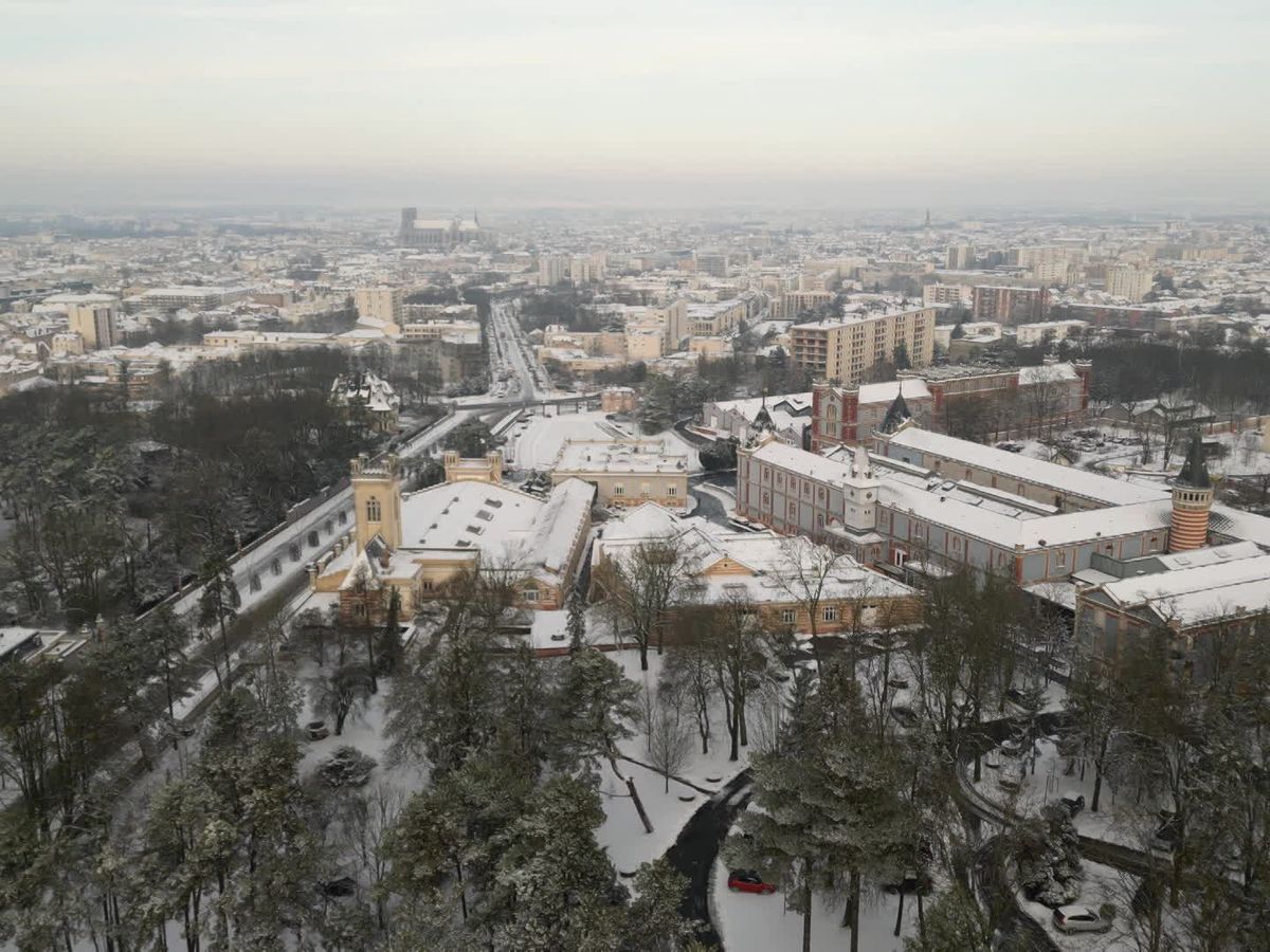 Pourquoi est-il interdit de dépasser une saleuse ou une déneigeuse ?