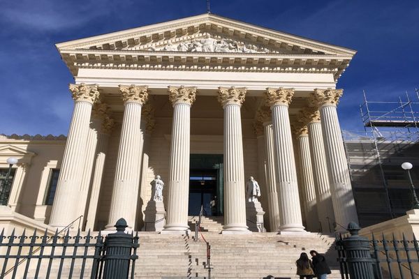 Le procès d'un homme, accusé d'avoir tué l'ex-compagnon de sa petite amie s'est clôturé ce 21 avril 2023 aux Assises de Montpellier.