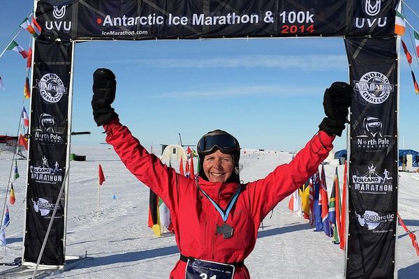 Frédérique Laurent remporte le marathon des Glaces, 1ère française à gagner cette épreuve