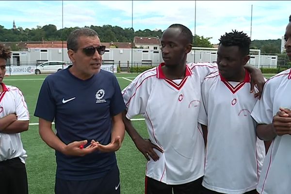 Avant la rencontre, le coach tient à rappeler l'enjeu du match : l'amitié - 22 juin 2019