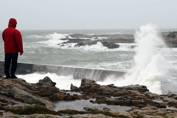 Prudence aux curieux qui iront se promener sur le littoral