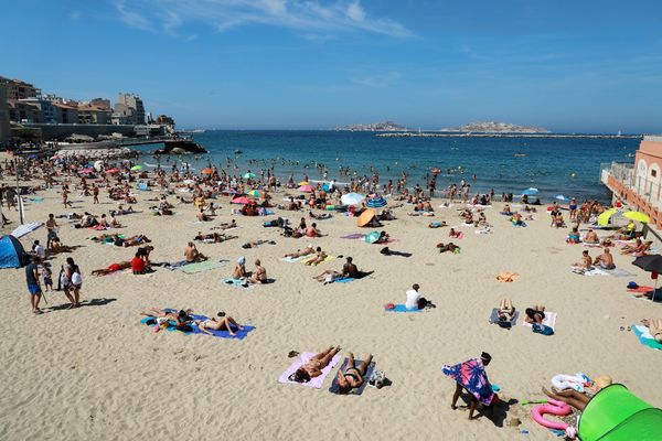 Les journées de fortes chaleurs se multiplient au mois de juin sous l'effet du réchauffement climatique.