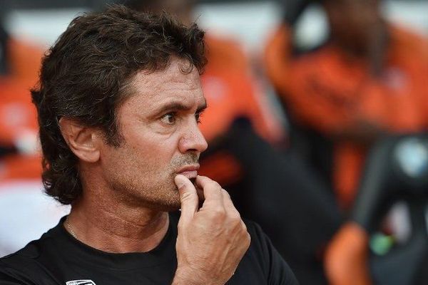 Sylvain Ripoll, l'entraîneur du FC Lorient, très fragilisé par les très mauvais résultats des Merlus en début de championnat