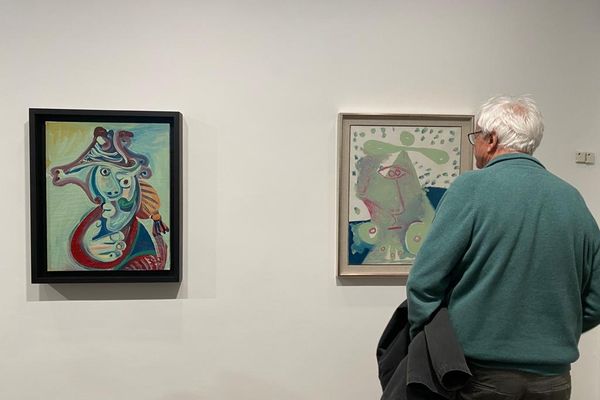 Au Musée Picasso d'Antibes, ce sont les dernières années du peintre que l'on explore grâce à 40 toiles de Picasso réalisées à Mougins.