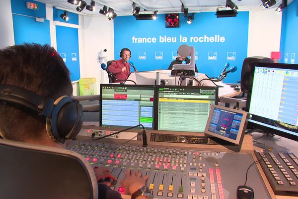 L'équipe de la matinale de France Bleu La Rochelle, dorénavant diffusée sur France 3 en Charente-Maritime et en Charente.