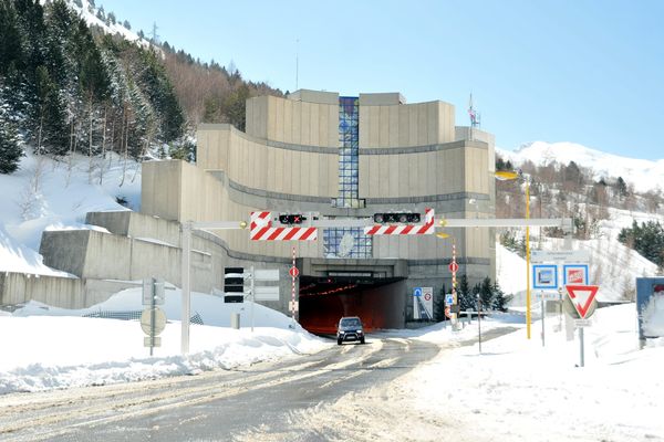 Le tunnel de Puy morens seul accès vers l'Andorre. Archives