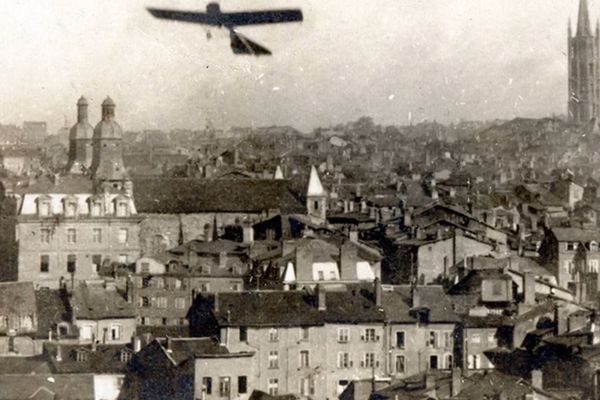 La fête de l'aviation a eu lieu à Limoges en 1911.