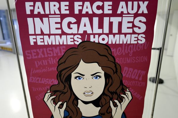 En France, les inégalités sont profondément enracinées entre hommes et femmes.