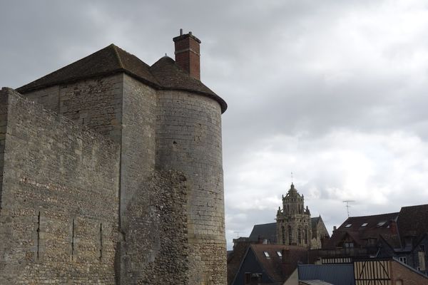 Nuages et pluies sur notre vendredi, sous un vent se renforçant