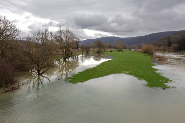 Le Doubs reste placé en vigilance jaune par Vigicrues