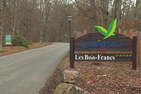 Le site est le premier Center Parcs construit en France en 1988. Il se trouve dans l'Eure.