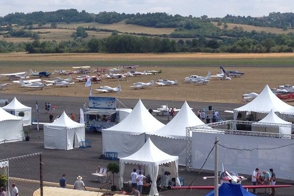 L'aérodrome de Vichy-Charmeil accueillait les 18 et 19 juillet le plus grand rassemblement français d'aéronefs en tout genre : l'Eurofly'in