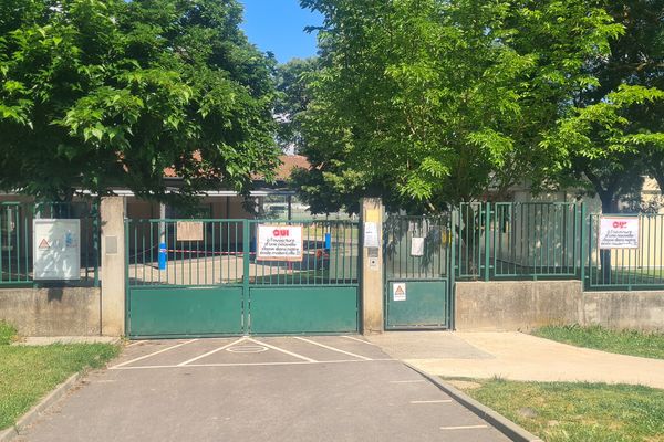 Haute-Garonne - Une classe de maternelle va ouvrir et deux classes élémentaires vont fermer à l'école René Cassin de Lherm. 2021.