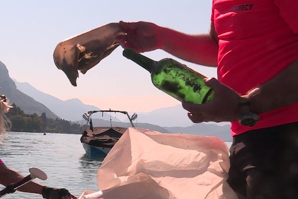 Le World Clean Up Day s'est déroulé ce samedi 21 septembre à Annecy (Haute-Savoie).