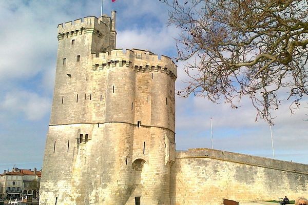 A La Rochelle, la Tour St-Nicolas est fermée au public.