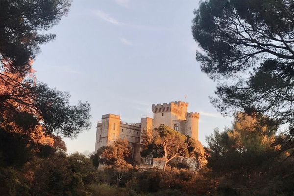 Le parc du "Rocher Mistral" pourrait ouvrir à la Barben en juin 2021.