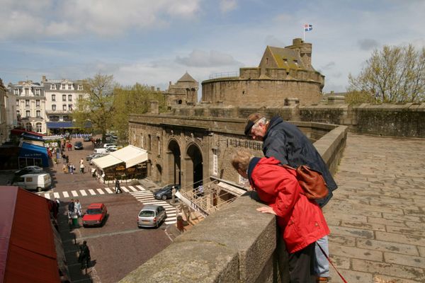 Face à la baisse des financements : "La mission devient impossible" pour les élus