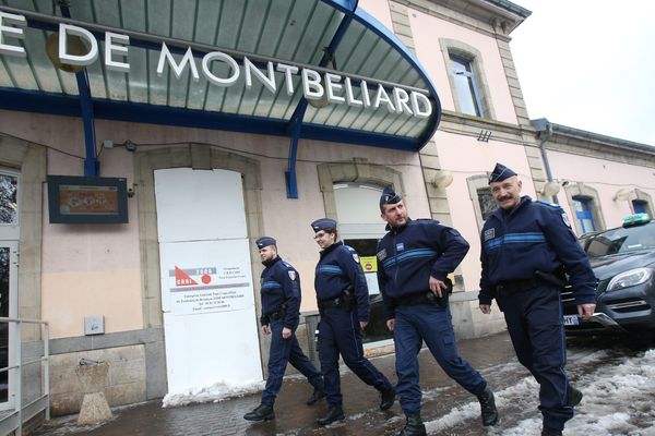 La police municipale de Montbéliard a été la première du Doubs a être équipée d'arme à feu en janvier 