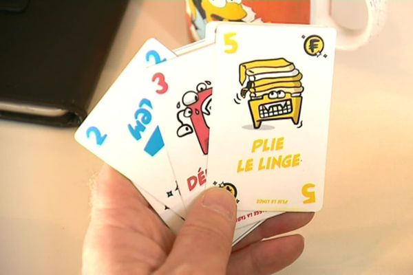 Paye ta flemme, un jeu de cartes pour rétablir l'équilibre dans la répartition des tâches ménagères à la maison