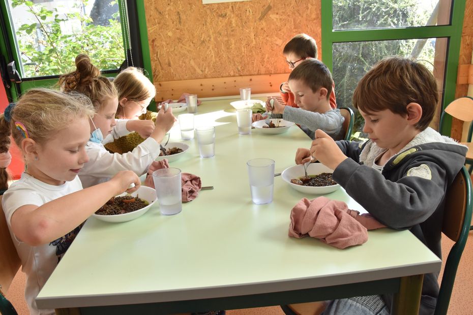 a school canteen manager dismissed after denouncing a lack of staff