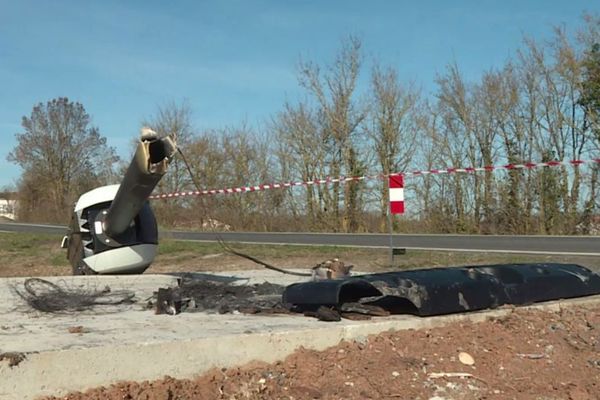 Au bord de la route de Cordes-sur-Ciel dans le Tarn, ce radar tourelle est le troisième incendié et détruit ces dernières semaines.