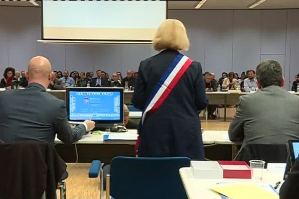 Le Conseil municipal de Mulhouse au moment de l'élection de Michèle Lutz