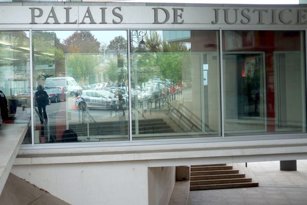 Le suspect a été placé en garde à vue dès vendredi.