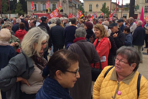 500 retraités ont manifesté le jeudi 28 septembre 2017 devant la préfecture du Mans