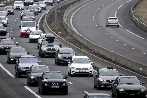 Des embouteillages (ici, sur l'autoroute A43, en décembre 2017).