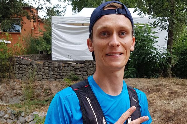 Victor Guerdin durant un entraînement pour le trail de la Diagonale des fous