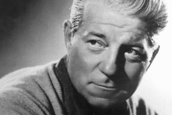 L'acteur Jean Gabin s'était engagé sous son vrai nom (Moncorgé) dans les Forces Françaises Libres (1943) et a participé à la libération de Royan (avril 1945).