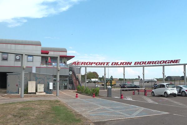 L'aéroport de Dijon Longvic sera le point de départ des 8 médecins pour Nevers