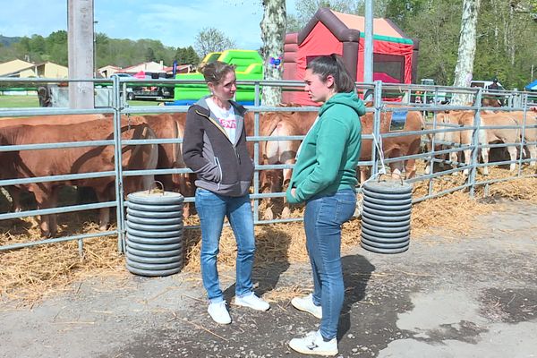 Delphine Lagarde, éleveuse à Ganac (Ariège), attend toujours des effets concrets des mesures annoncées par le gouvernement.