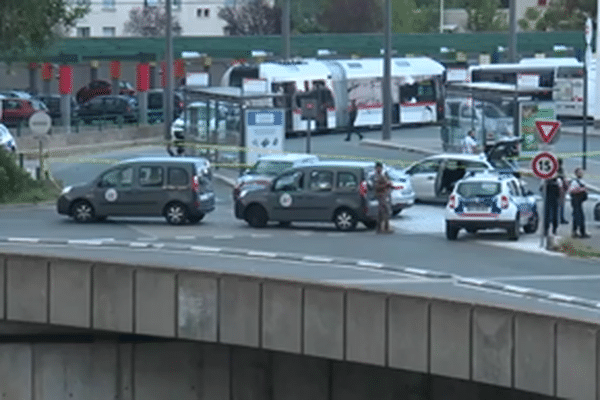 Gare routière Laurent-Bonnevay, Villeurbanne.