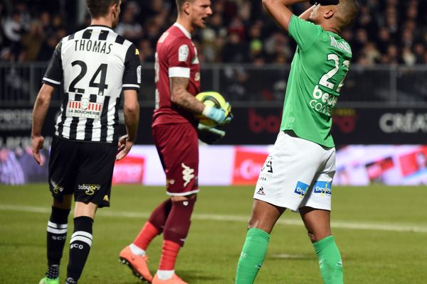 KEVIN MONNET PAQUET ASSE MATCH DE FOOTBALL LIGUE 1 SCO ANGERS CONTRE L'ASSE