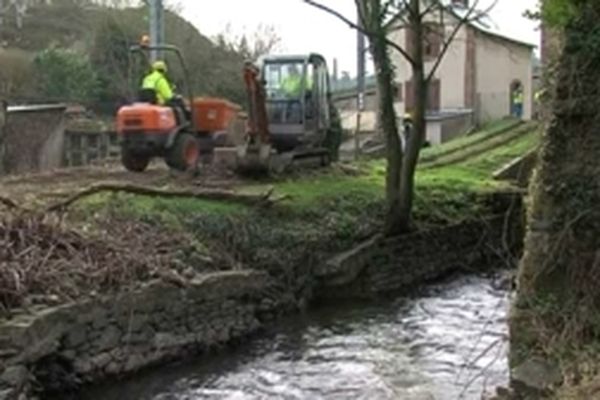 La Divette, dans la vallée de Quincampoix, sur la commune de Cherbourg, a atteint ce mardi 2 janvier 2024, sa cote d'alerte.