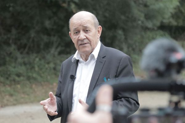 Jean-Yves Le Drian tacle les Verts bretons :“Je suis opposé aux thèses de la décroissance. Je crois en une croissance différente".