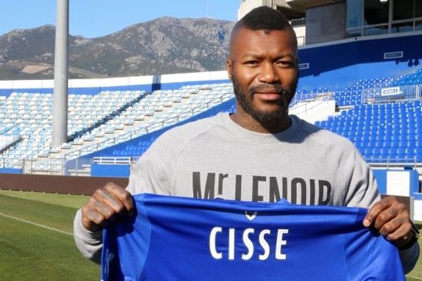 L'international Djibril Cissé sous les couleurs du SC Bastia