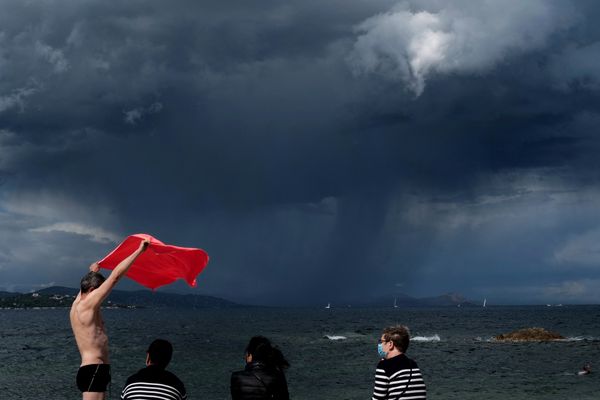 Canicule plus mistral, la transition, c'est aujourd'hui 