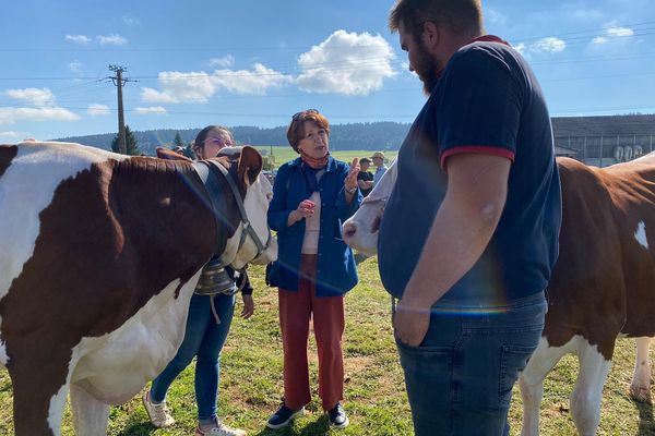 Annie Genevard, nouvelle ministre de l'Agriculture vient du Doubs où elle se rend régulièrement sur les comices à la rencontre du monde agricole.