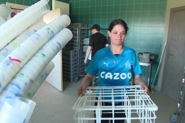 Même si on porte le mauvais maillot, on peut participer à cette opération solidaire.