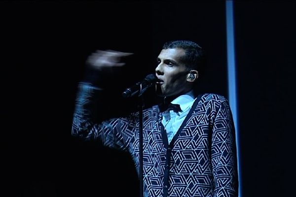 Stromae enflamme le Hall 9