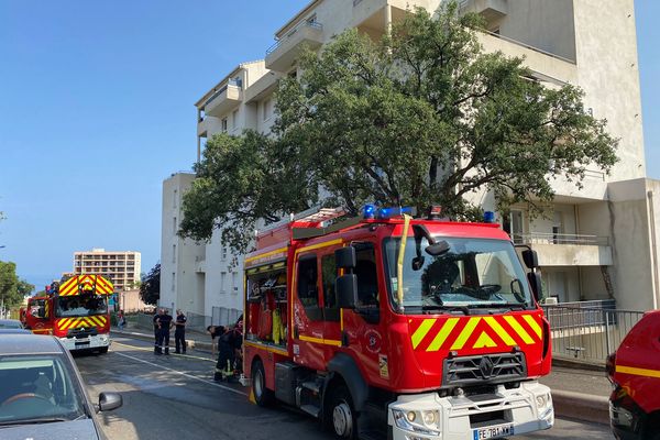 Un incendie s’est déclaré dans un appartement à Bastia, situé au 7ème étage de la résidence Barbesino.