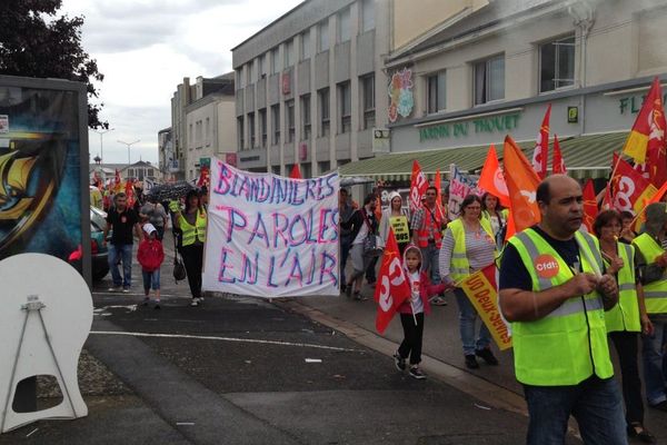 Manifestation des salariés de Delpeyrat dans les rues de Thouars (79) en septembre dernier.