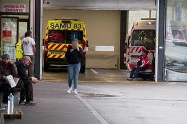 Le centre hospitalier intercommunal de Toulon a déclenché ce vendredi 3 janvier la phase 1 du plan blanc en pleine épidémie de grippe.