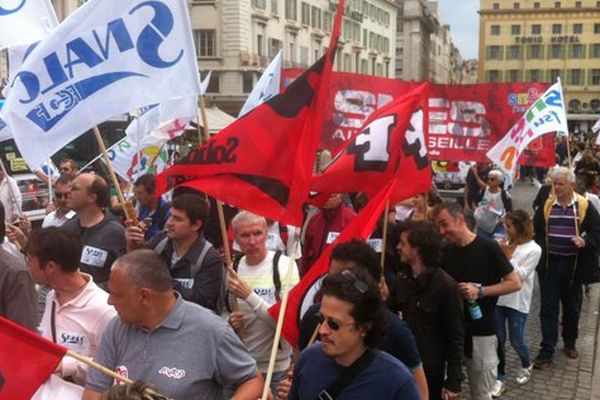 Les manifestants dans les rues de la ville