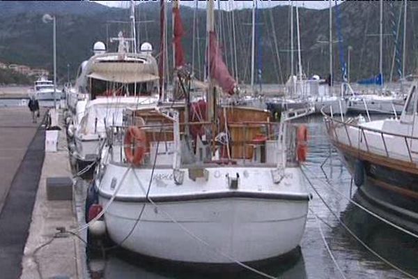 Voiliers dans le port de Saint-Florent