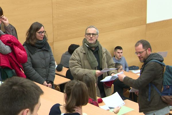 C'est le premier blocage d'examen à la faculté des sciences depuis le début de la contestation contre la réforme des retraites.