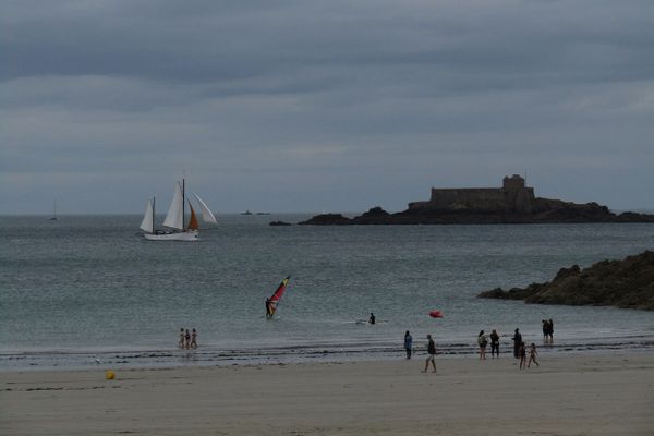 Dinard, plage de l'Ecluse