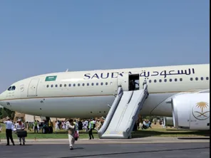 Airbus A330-343 évacué par les toboggans d'urgence à l'aéroport de Peshawar au Pakistan le jeudi 11 juillet 2024.